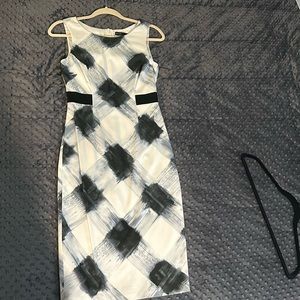 Very flattering office dress